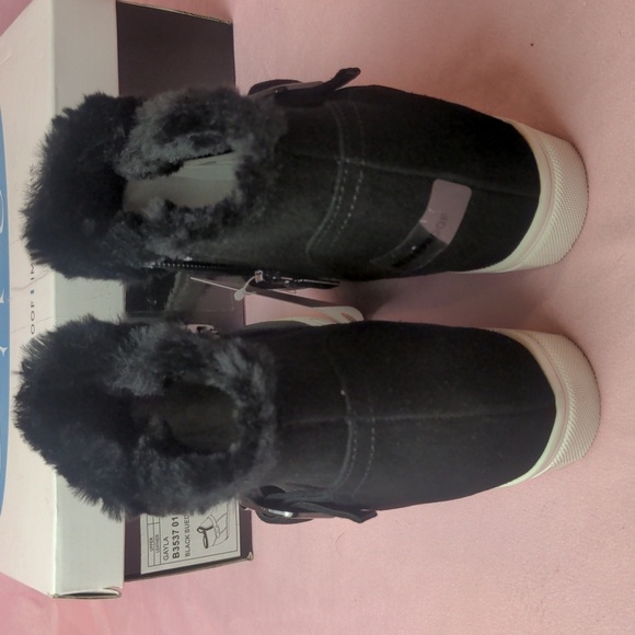Aqua College Gayla Black Suede Leather Mink Insole Boots with Buckle Detail 6.5 - Picture 3 of 7